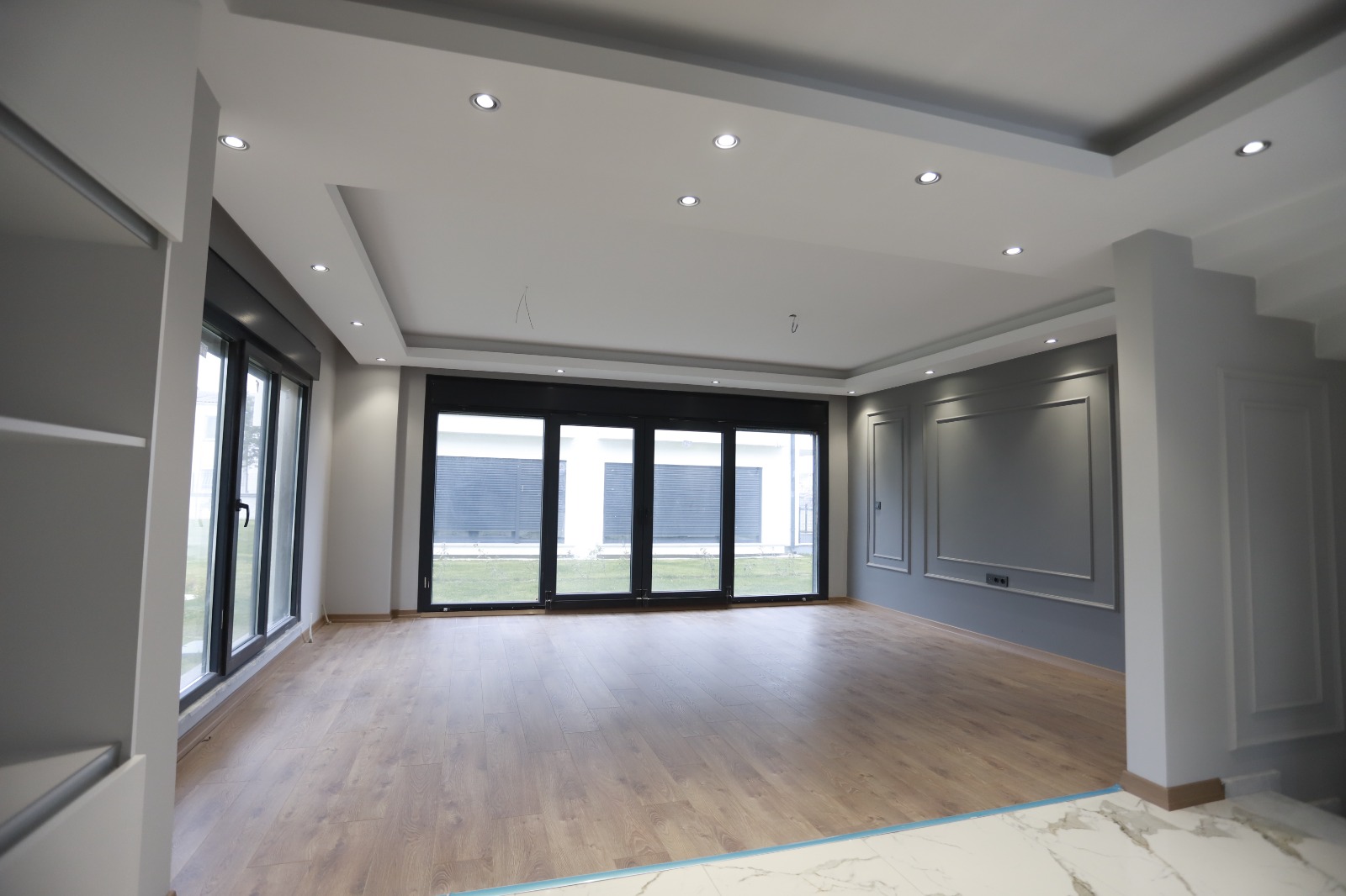 	 Istanbul Silivri New Built Villas - Spacious Living Areas