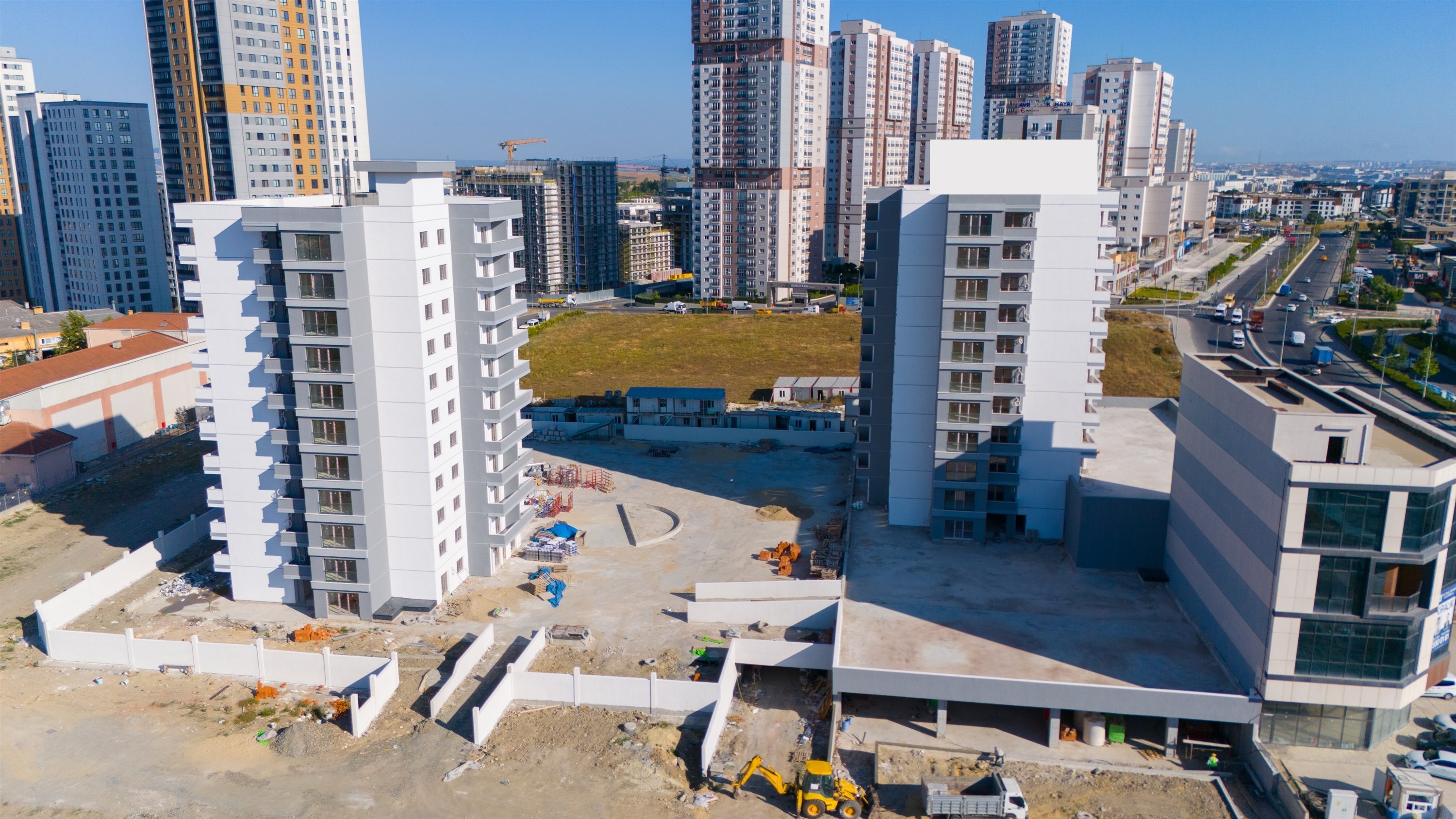 Off-Plan Esenyurt Apartments- Large complex of apartments