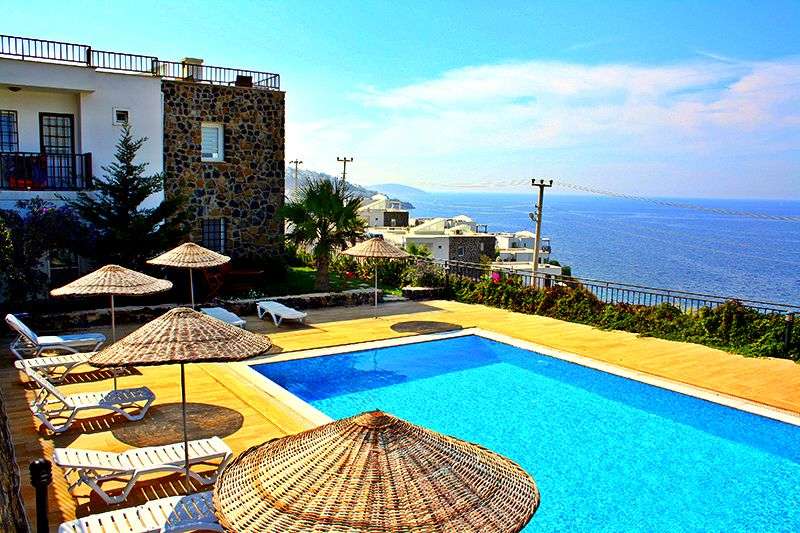 Front line Yalikavak beach property - Communal sea view pool