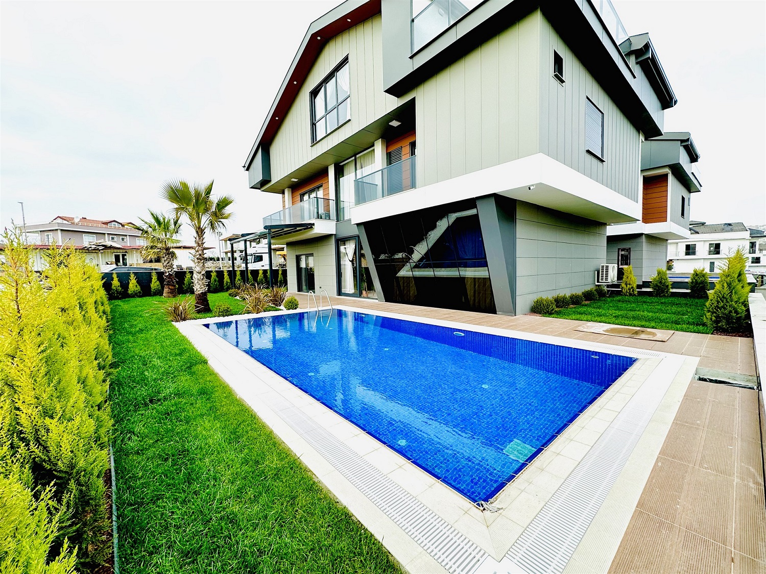 Luxury Turkey Property For Sale - Pool