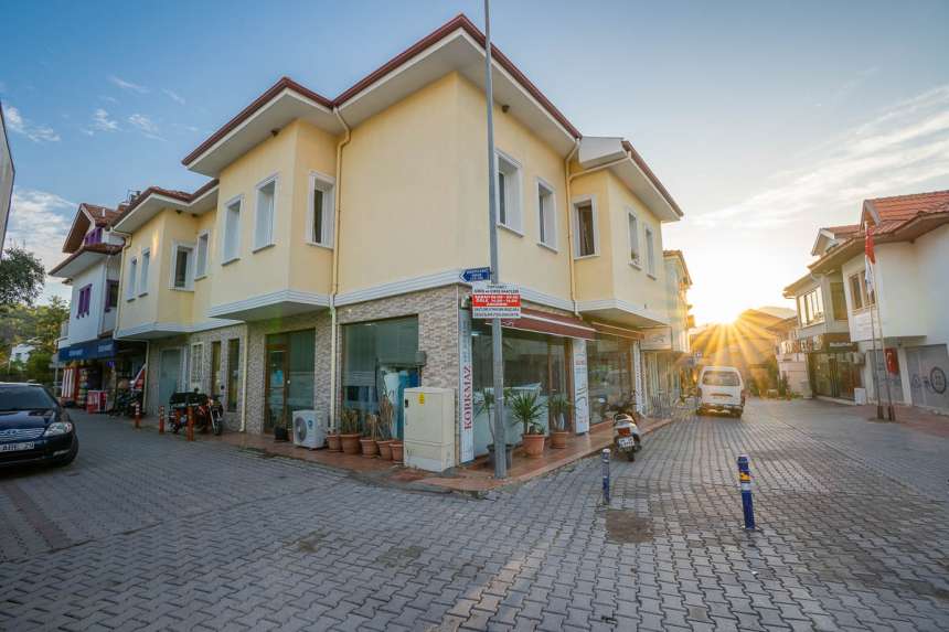 Commercial Property For Sale - Corner plot commercial building