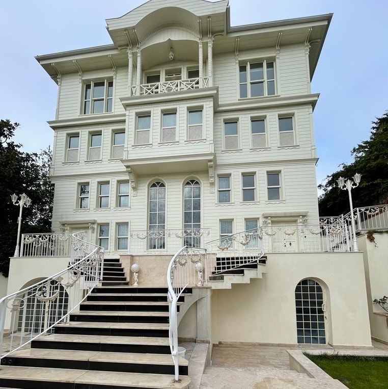 Prestigious 19th Century Istanbul Mansion For Sale - Main view of mansion
