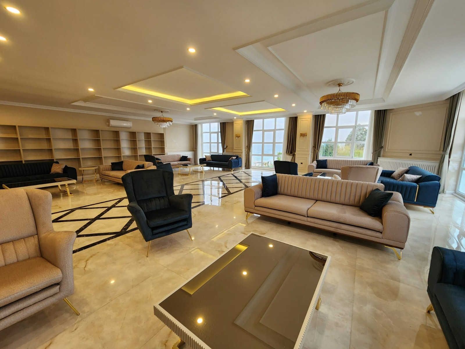 Prestigious Istanbul Property For Sale - Elegant living spaces