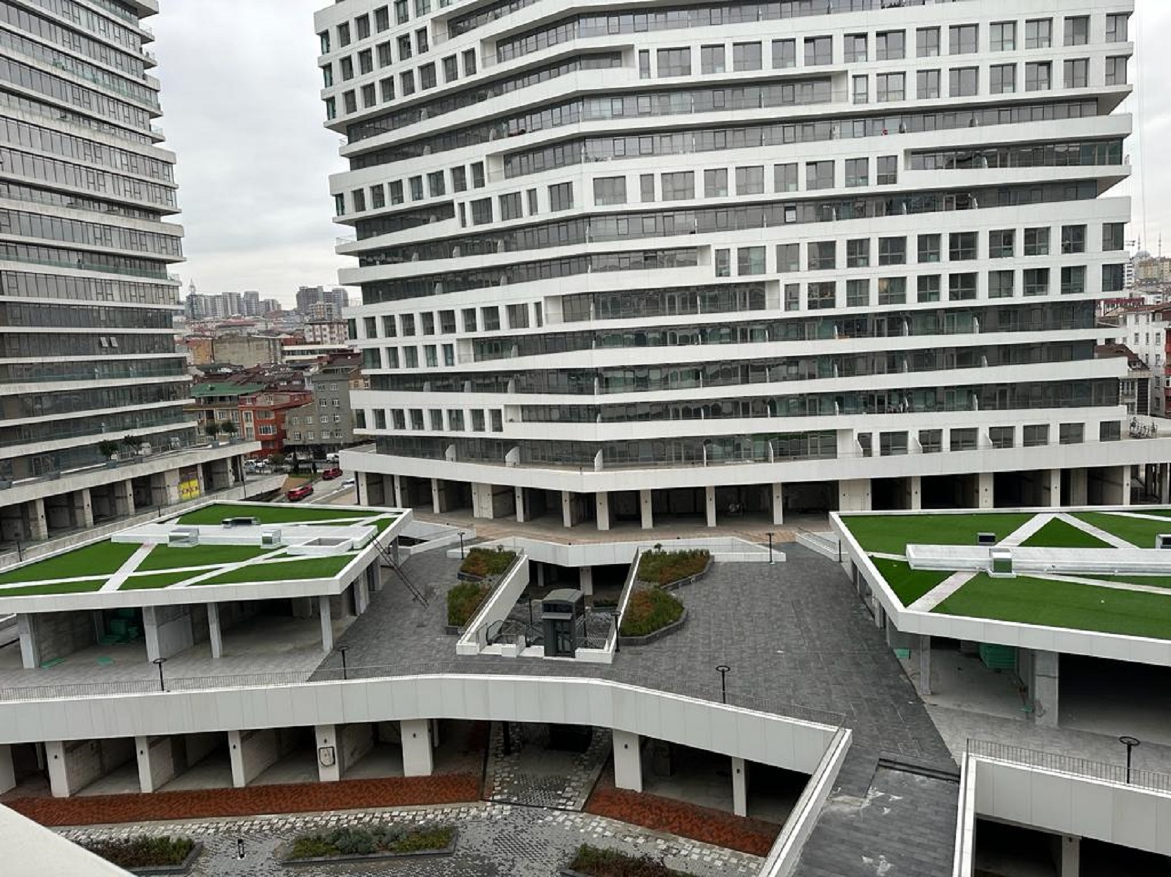 Notable Istanbul Apartment For Sale - Modern complex