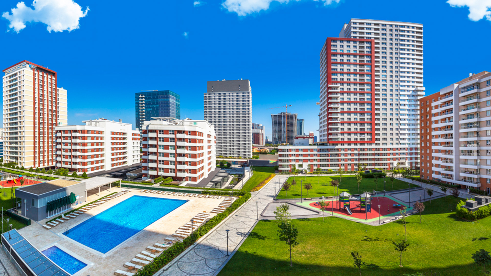 Desirable Istanbul Property For Sale - Main view of complex with apartment