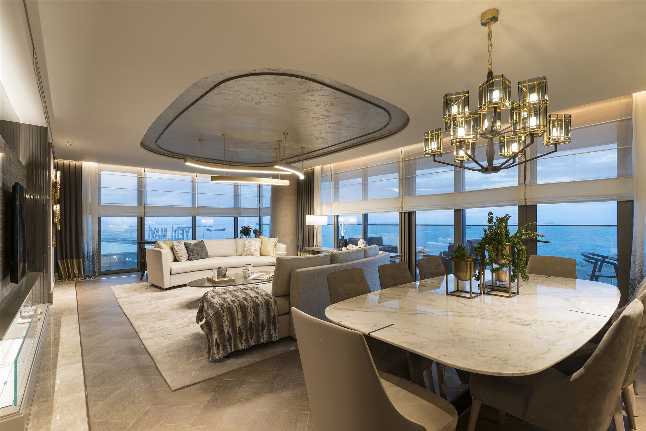 Superb Istanbul Seafront Apartments For Sale - Vast living spaces with gorgeous views