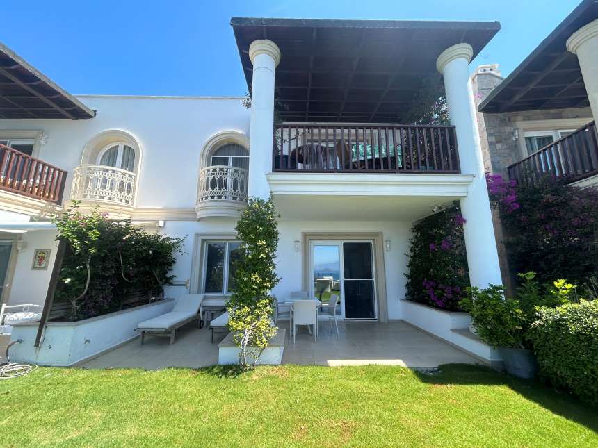 Divine Sea View Bodrum Garden Apartment In Gumusluk For Sale – A gorgeous shady private terrace