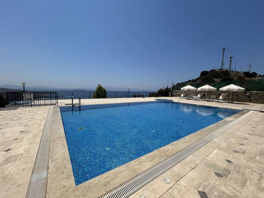 A Delightful Sea View, Detached Bodrum House For sale - Communal swimming pool