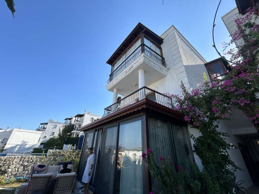 A Sea View Bodrum Property For Sale - Top floor two-bedroom apartment