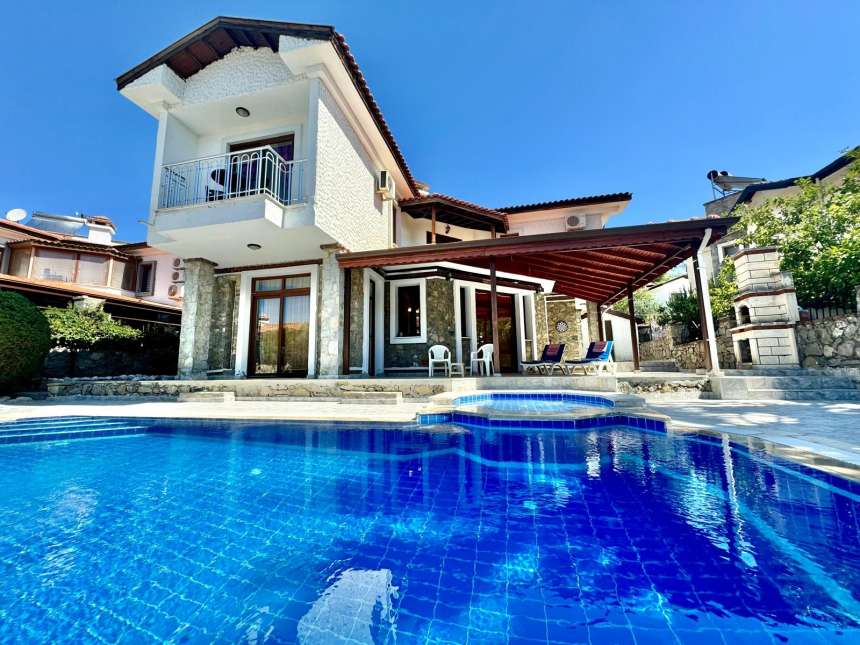 A Charming Detached Villa For Sale In Fethiye - An enticing private swimming pool