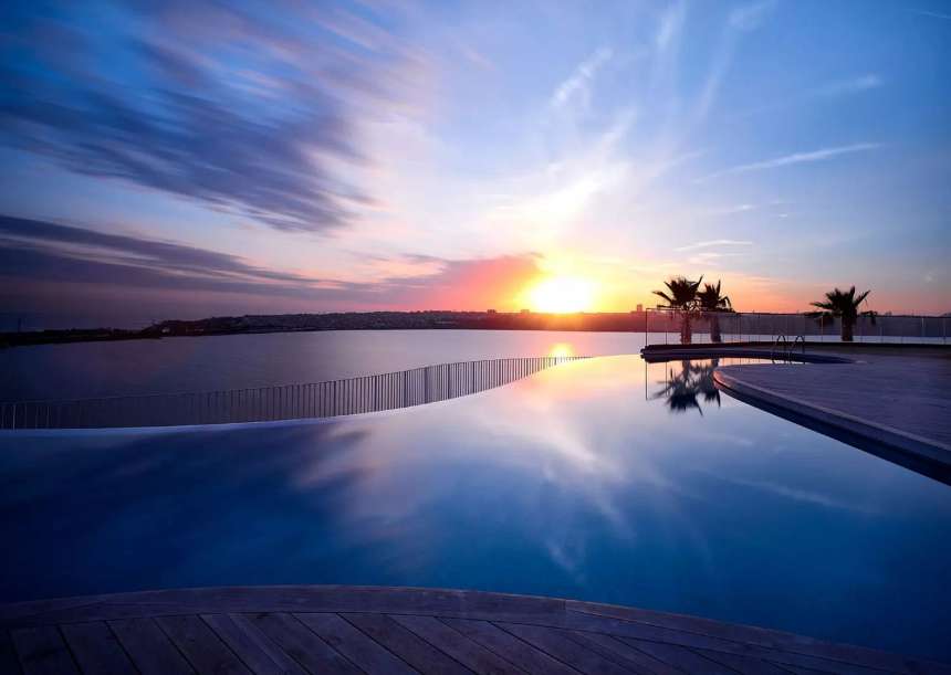 A Modern Three-Bedroom Apartment For Sale In Istanbul - Communal pool with amazing sunsets
