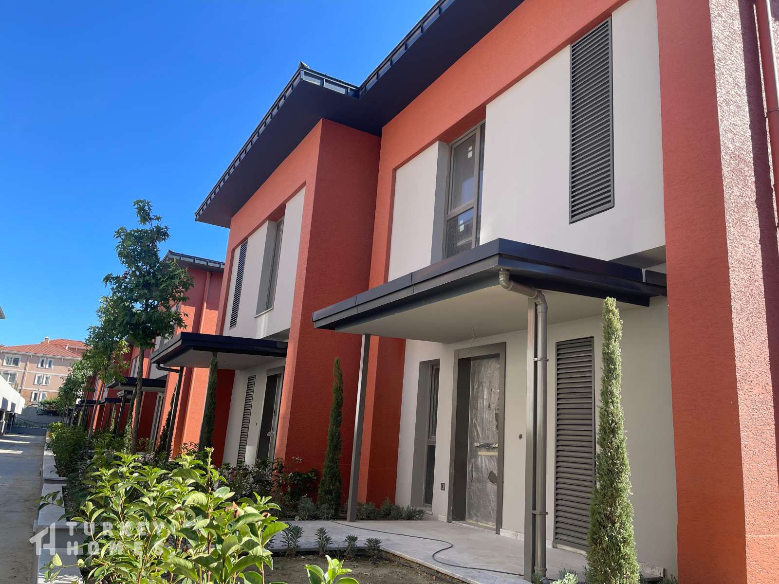 Istanbul European Luxury Apartments & Villas For Sale - Modern architecture