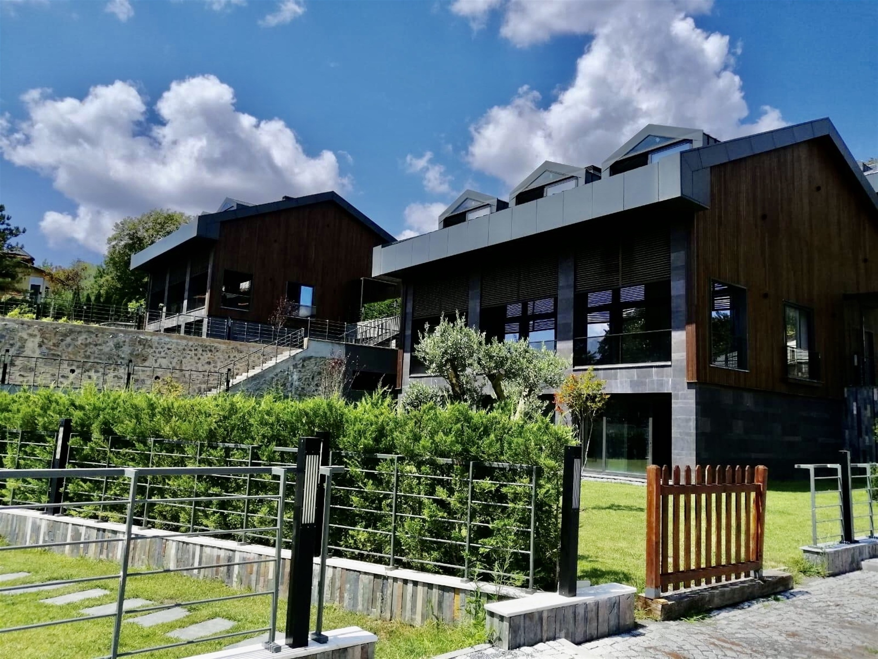 Luxury Investment Properties For Sale In Istanbul - Countryside location