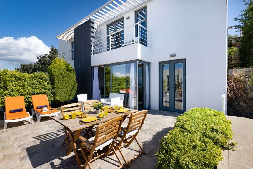 A Serene Duplex Garden Apartment In Bodrum For Sale - Plenty of private outdoor space
