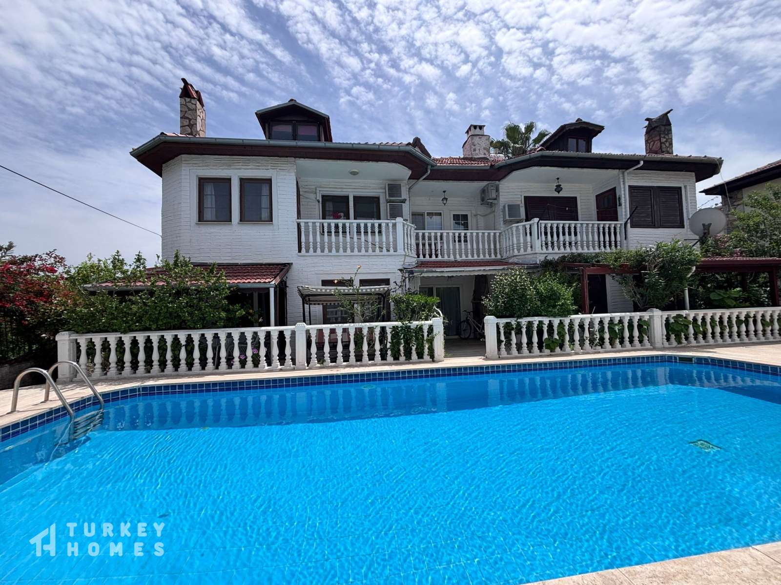 Charming Triplex  Villa For Sale In Dalyan - A traditional villa with communal pool