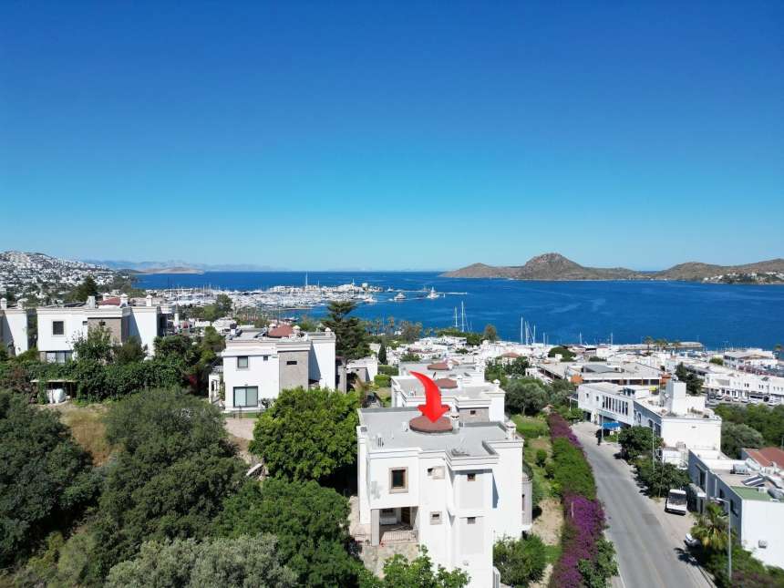 Traditional Sea-View Yalikavak Villa For Sale – A stunning sea view villa