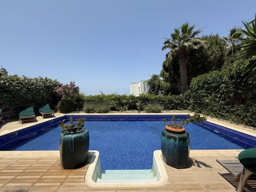 Grand Sea-View Yalikavak Villa For Sale – A beautiful pool with steps for ease of access