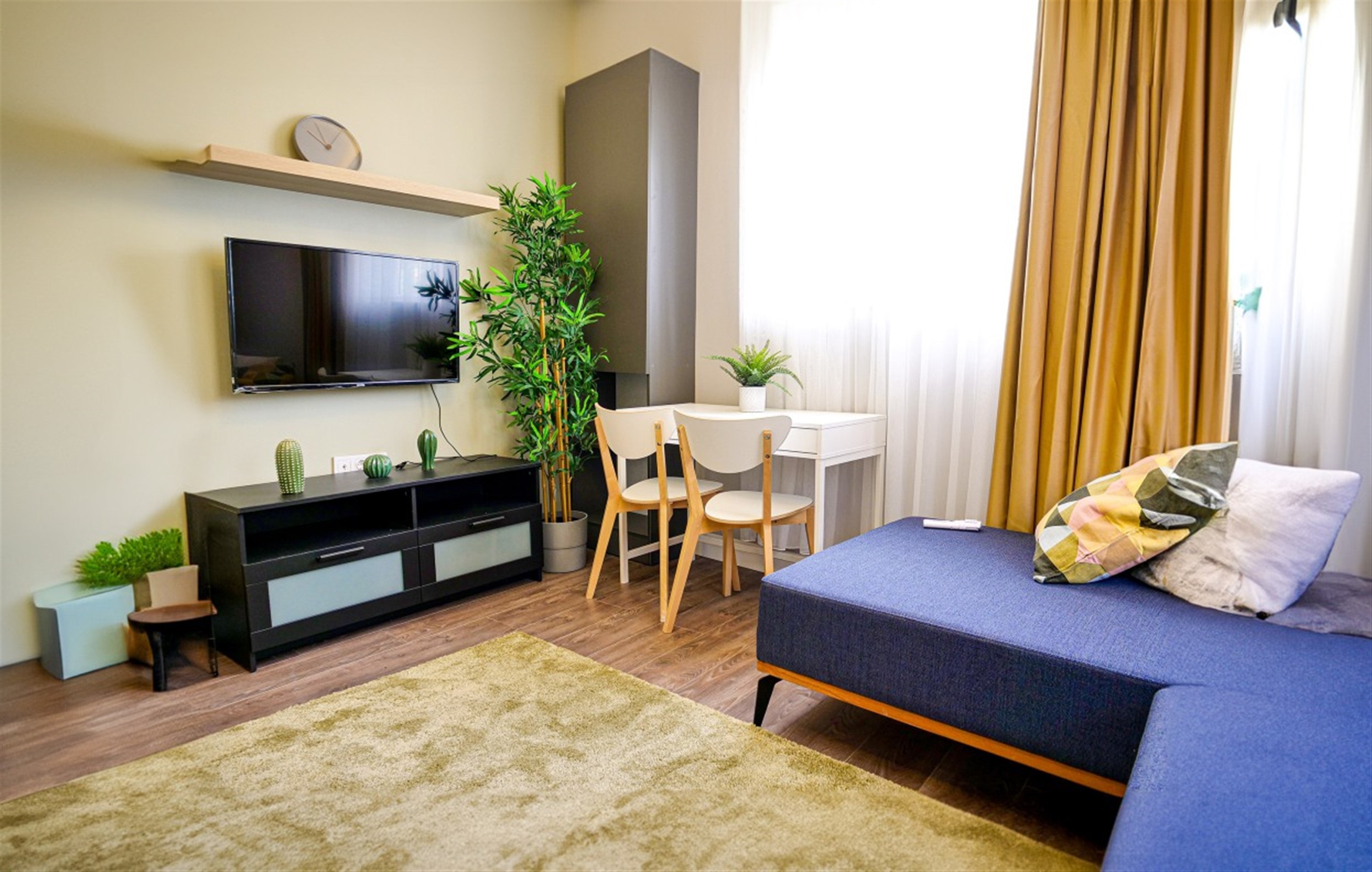 Renovated Istanbul Property For Sale in Fatih, Istanbul - Open-plan living space