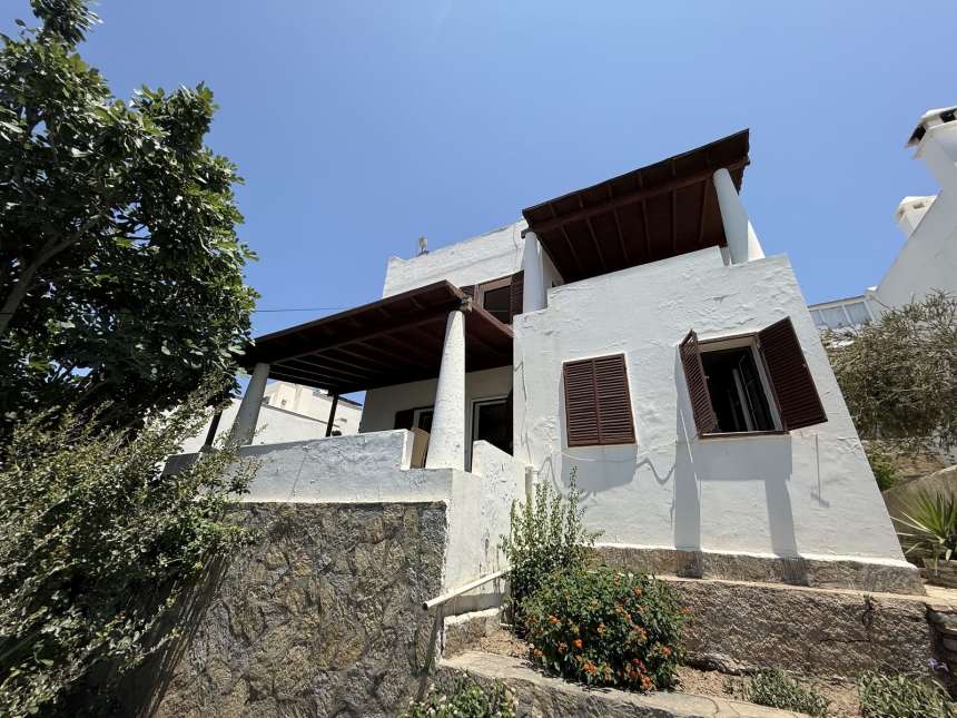 Sea View Duplex Bodrum Property For Sale - Large plot with established trees