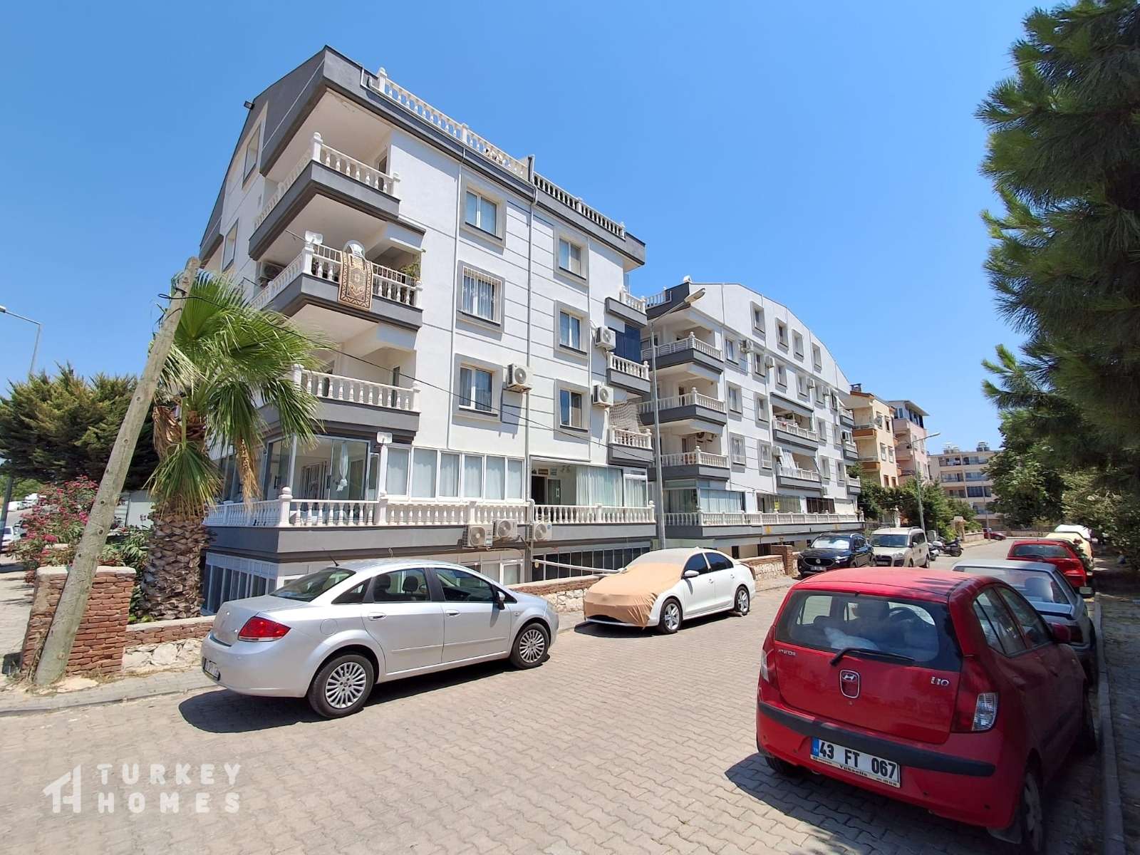 Unmissable Apartment For Sale In Hisar, Didim - View to the block from the street