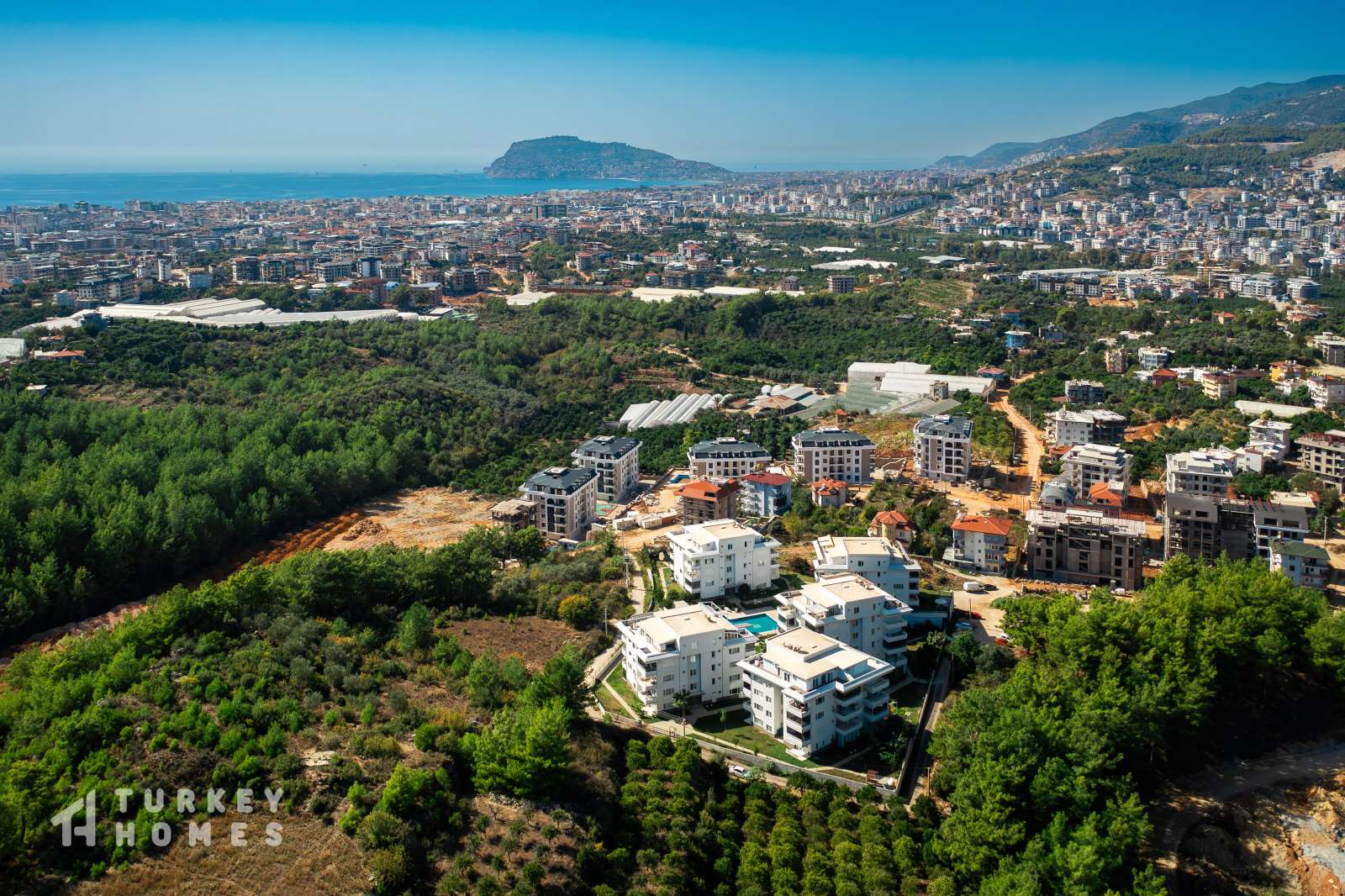 Delightful Ground-Floor Apartment For Sale In Alanya – Near the beaches and coast