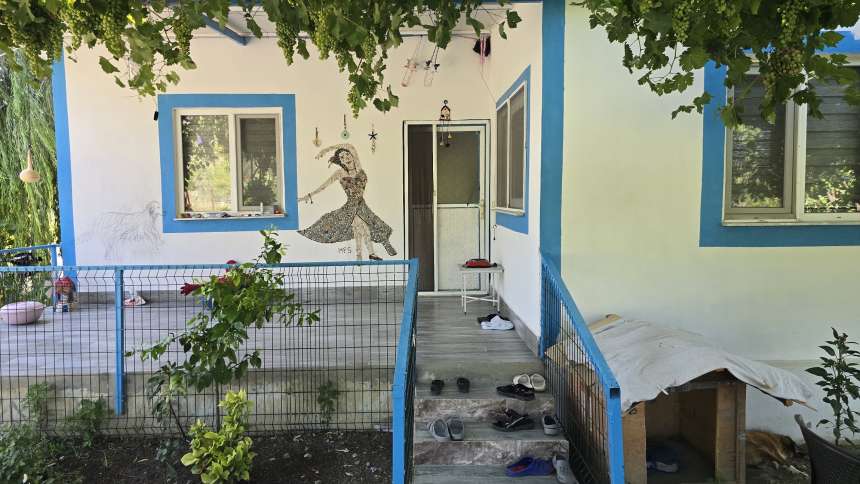 Land For Sale in Seydikemer, Fethiye - Unit ideal for renovation or refurbishment