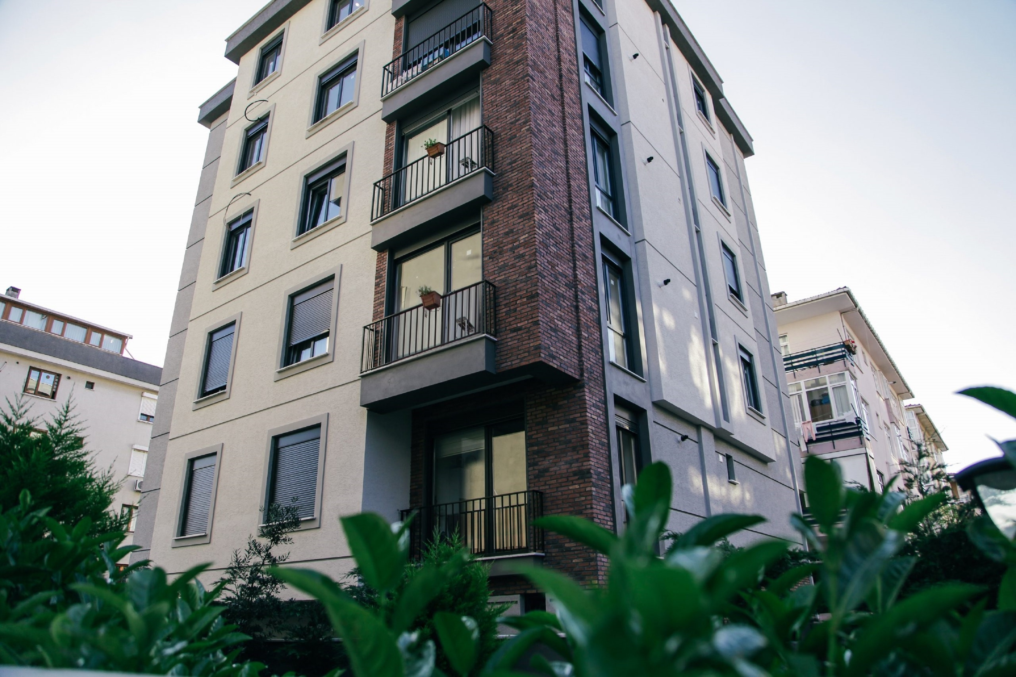 Asian Istanbul Modern Apartment For Sale - Main view of the building