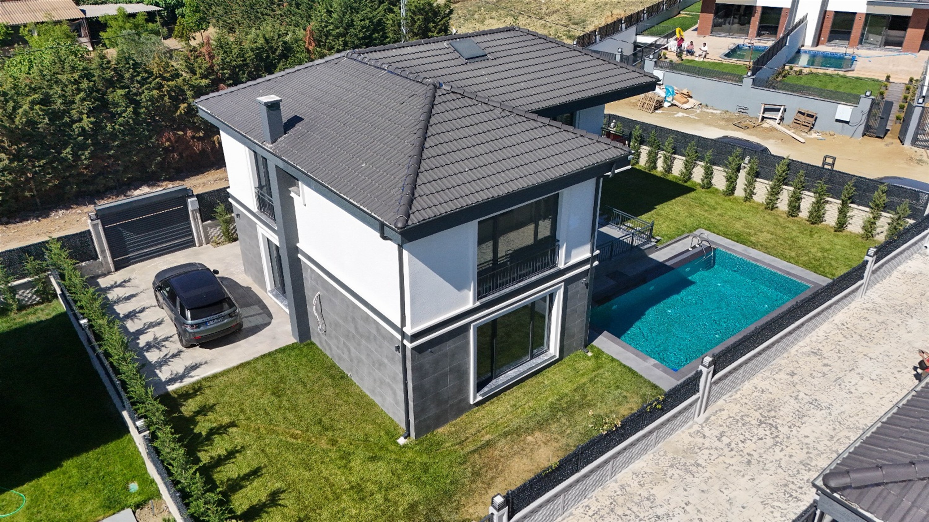 Sensational Istanbul Investment Property For Sale - Private garden