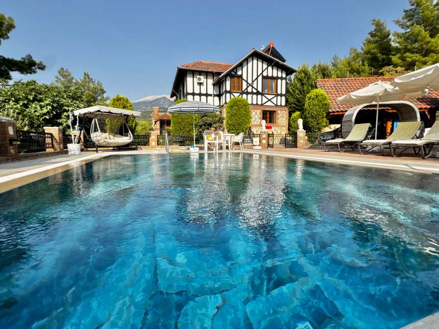 Bespoke Villa For Sale With A Private Pool & Jacuzzi In Kadikoy, Fethiye - Private swimming pool