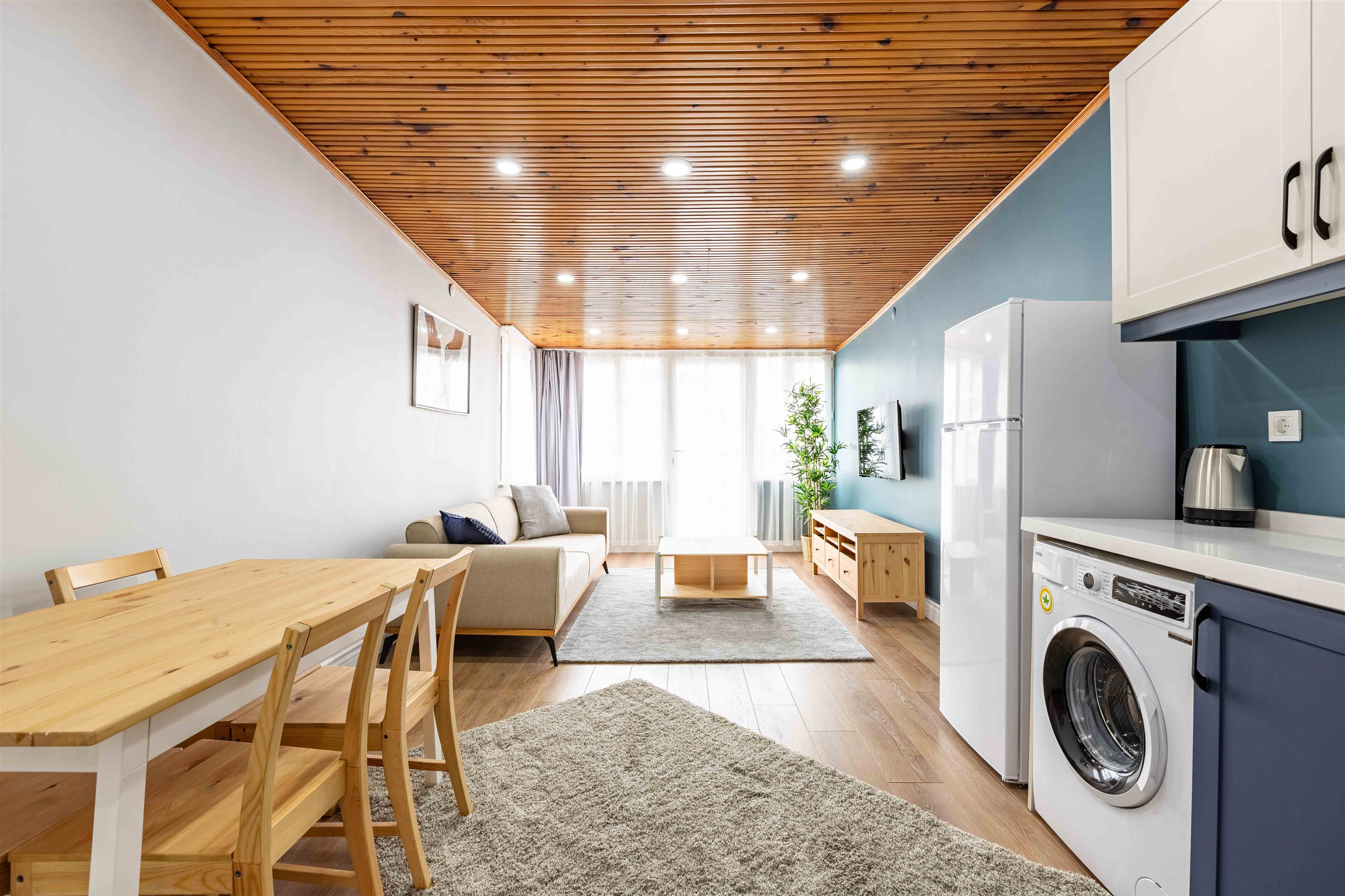 Istanbul Investment Properties For Sale in Fatih - Top floor unit