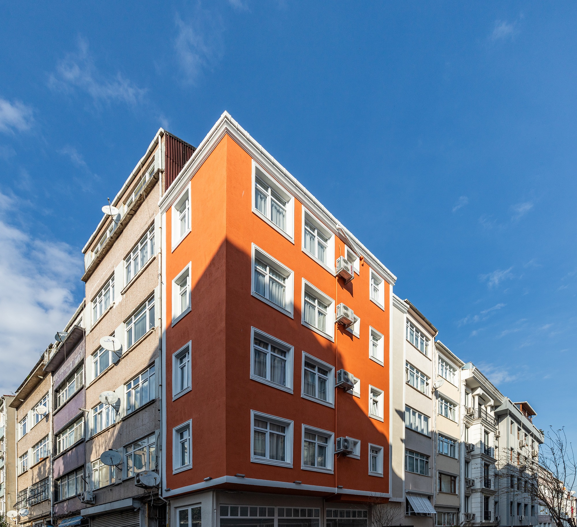 Istanbul Investment Property For Sale in Fatih - Main view of the building