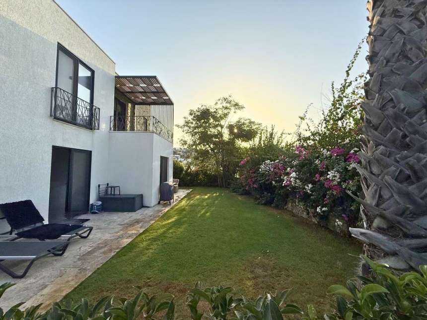 Alluring Garden Apartment In Bodrum For Sale - Mature, well-maintained garden