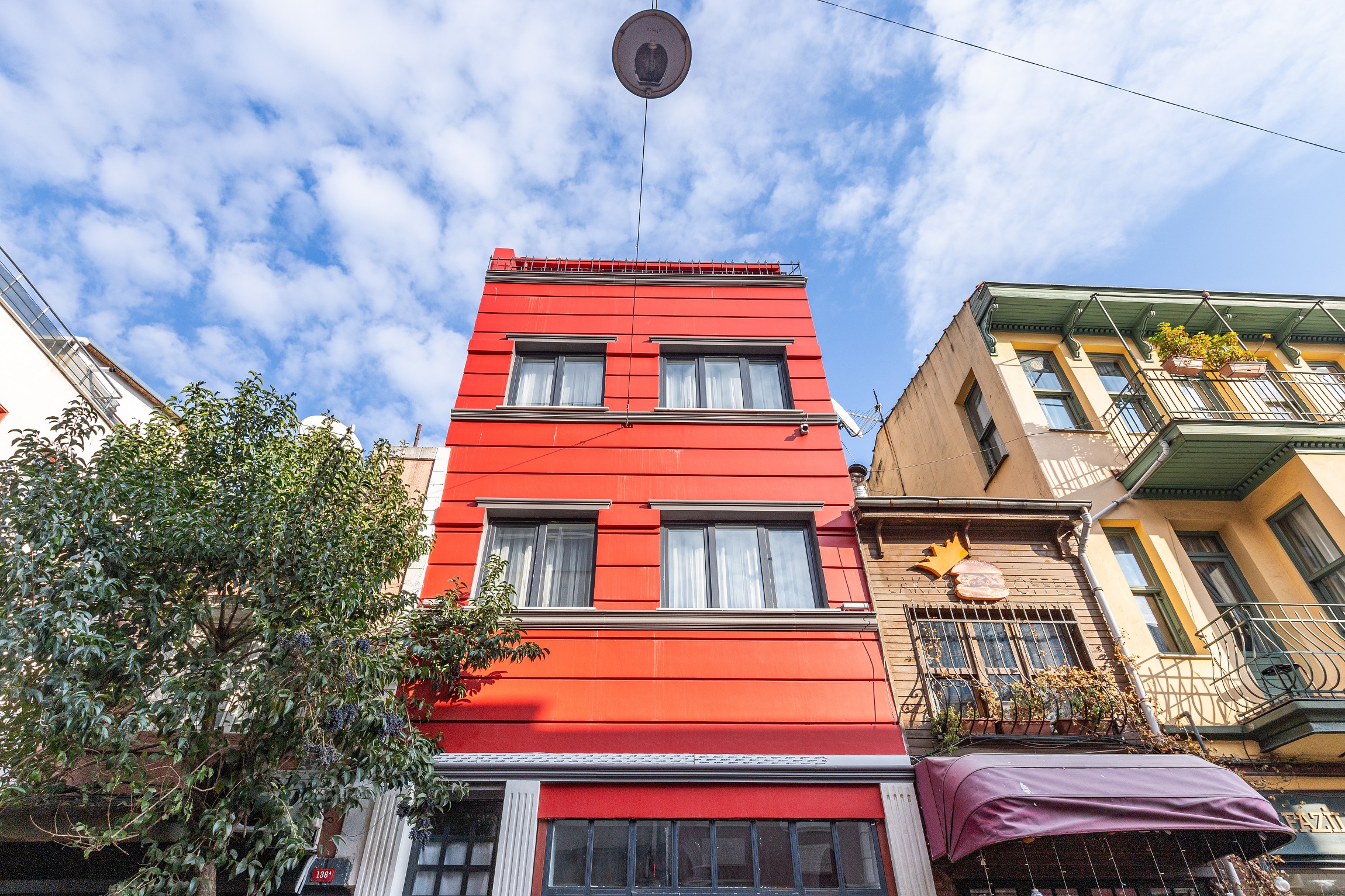 Investment Property For Sale in Fatih, Istanbul - Three one-bedroom apartments