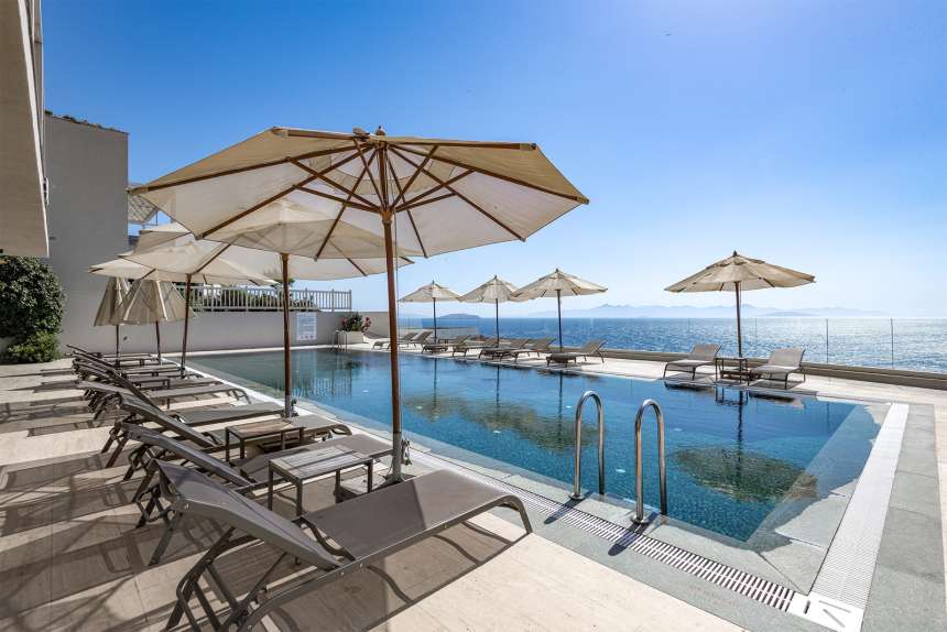 Sea View Apartment In Gumusluk, Bodrum For Sale – Sun-drenched terraces