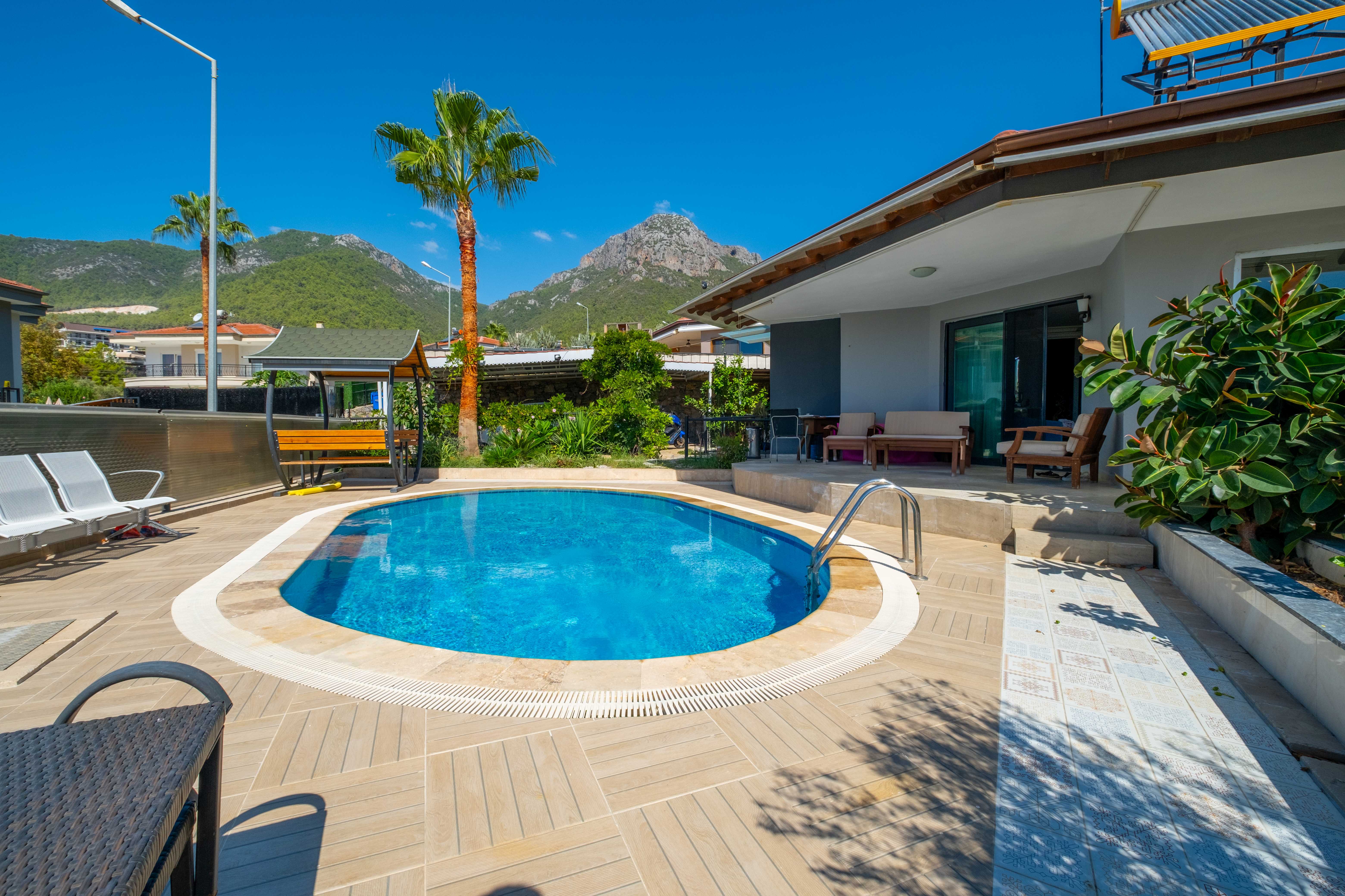 Elegant Detached Villa For Sale In Alanya – Property Investment In Oba, Alanya With Private Facilities