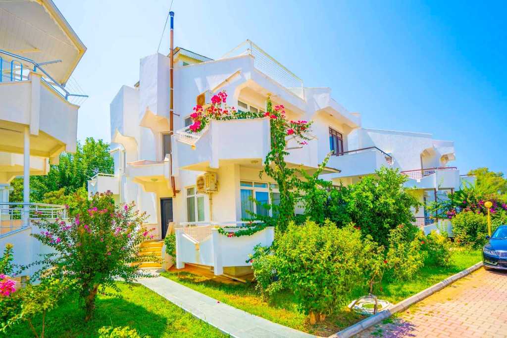 3-Bed Furnished Alanya Villa - Demirtas