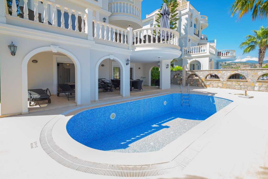 Prestigious Villa In Alanya - Konakli
