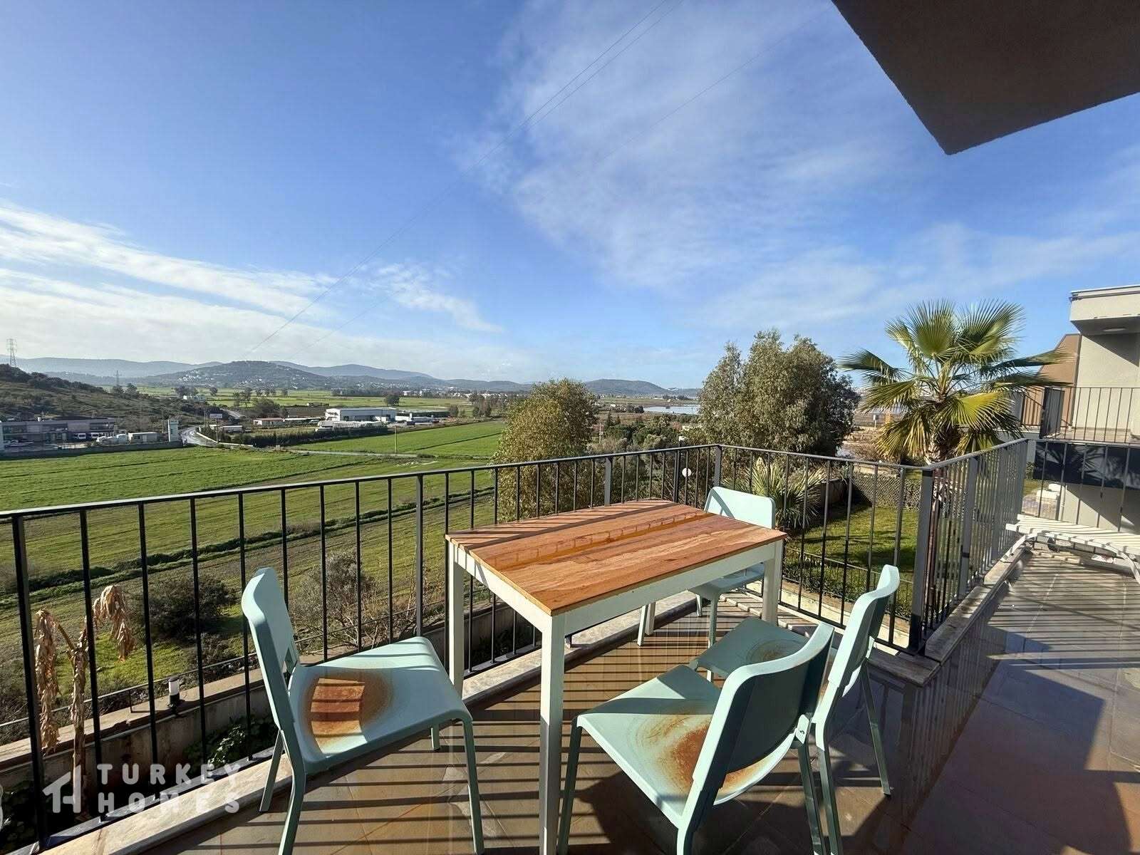 Blissful Apartment For Sale In Dörttepe, Milas - Large balcony with beautiful views