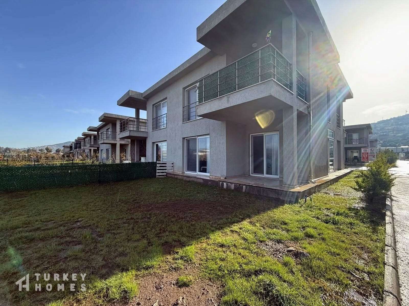 Modern Garden Apartment For Sale In Milas, Mugla - Main view of the garden apartment