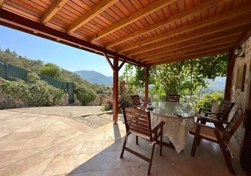 Rural Stone Bungalow For Sale In Fethiye - Covered terrace with natural vistas