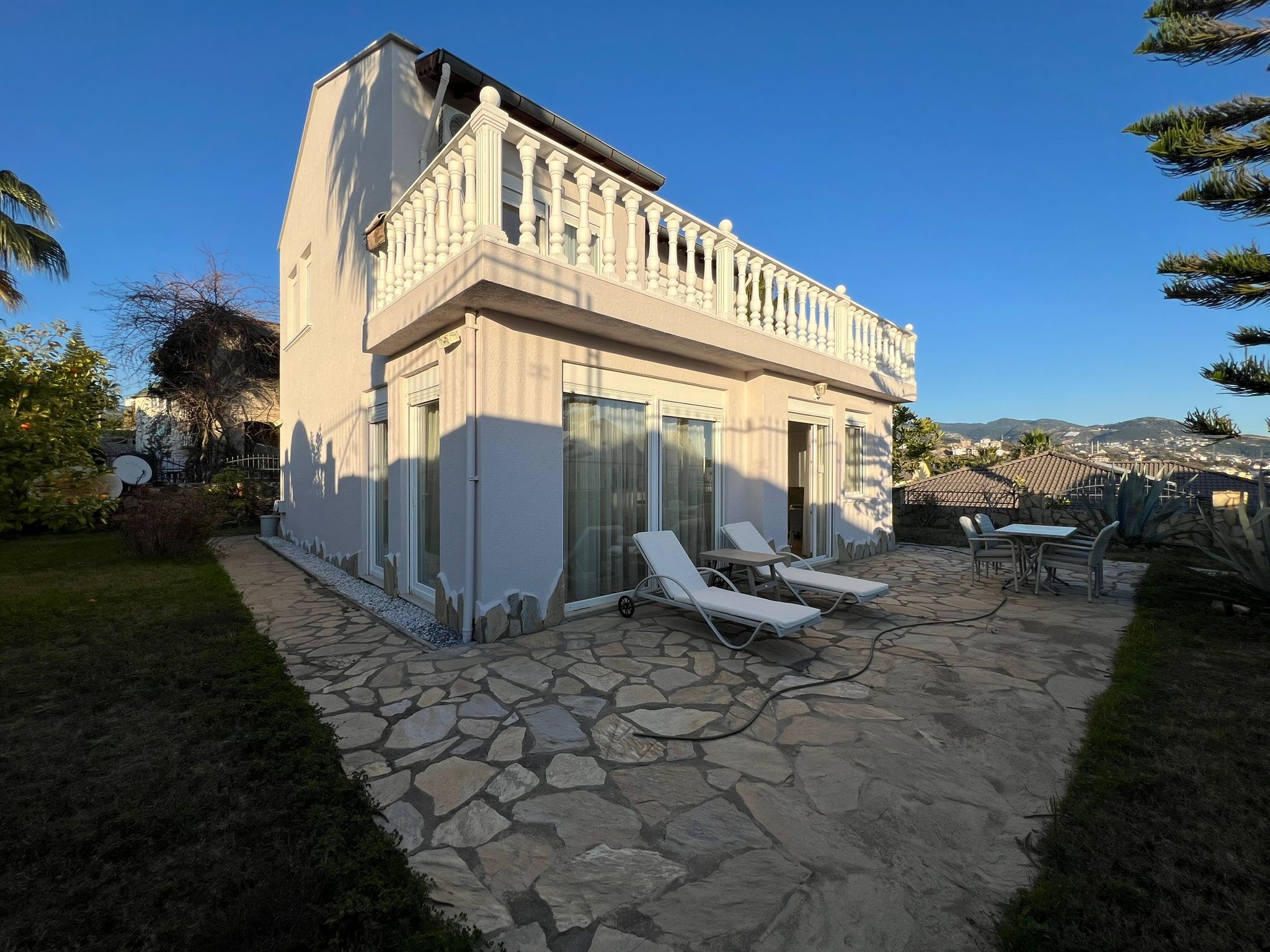 Dream Alanya Property For Sale In Konakli - Buy A Two-Storey Alanya Villa Investment 800m From The Beach