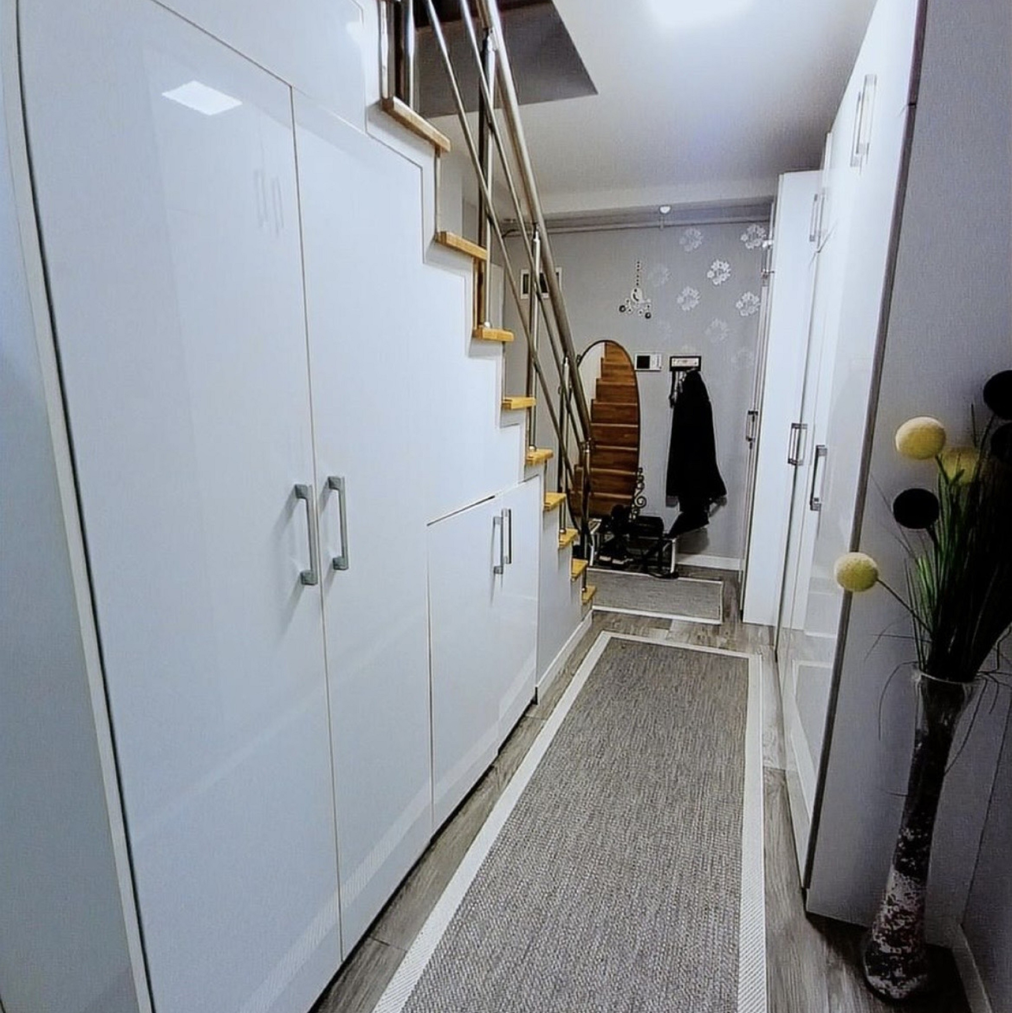 Istanbul City Centre Property For sale - Entrance hallway