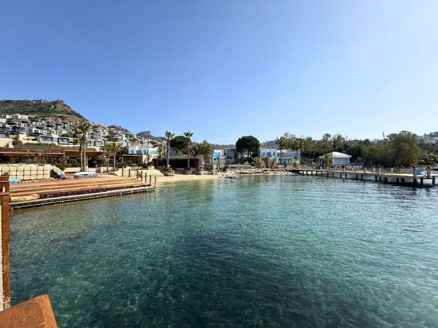 Elite Residence In Bodrum For Sale - Seafront location with private beach