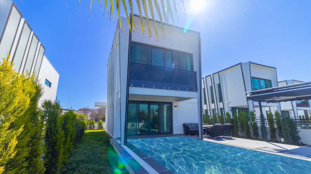 Modern 3-Bedroom Villa - Belek