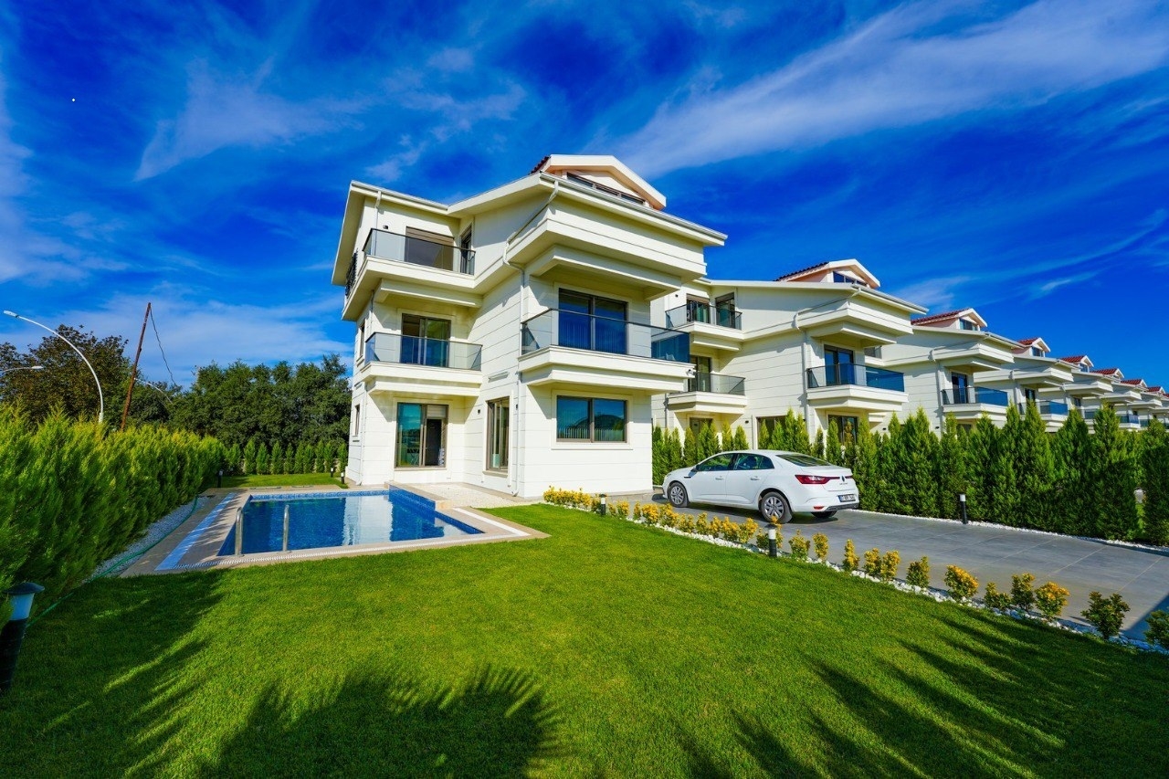 Must-See Villa For Sale In Belek, Antalya - Belek Property Investment Near The Beach With A Private Pool