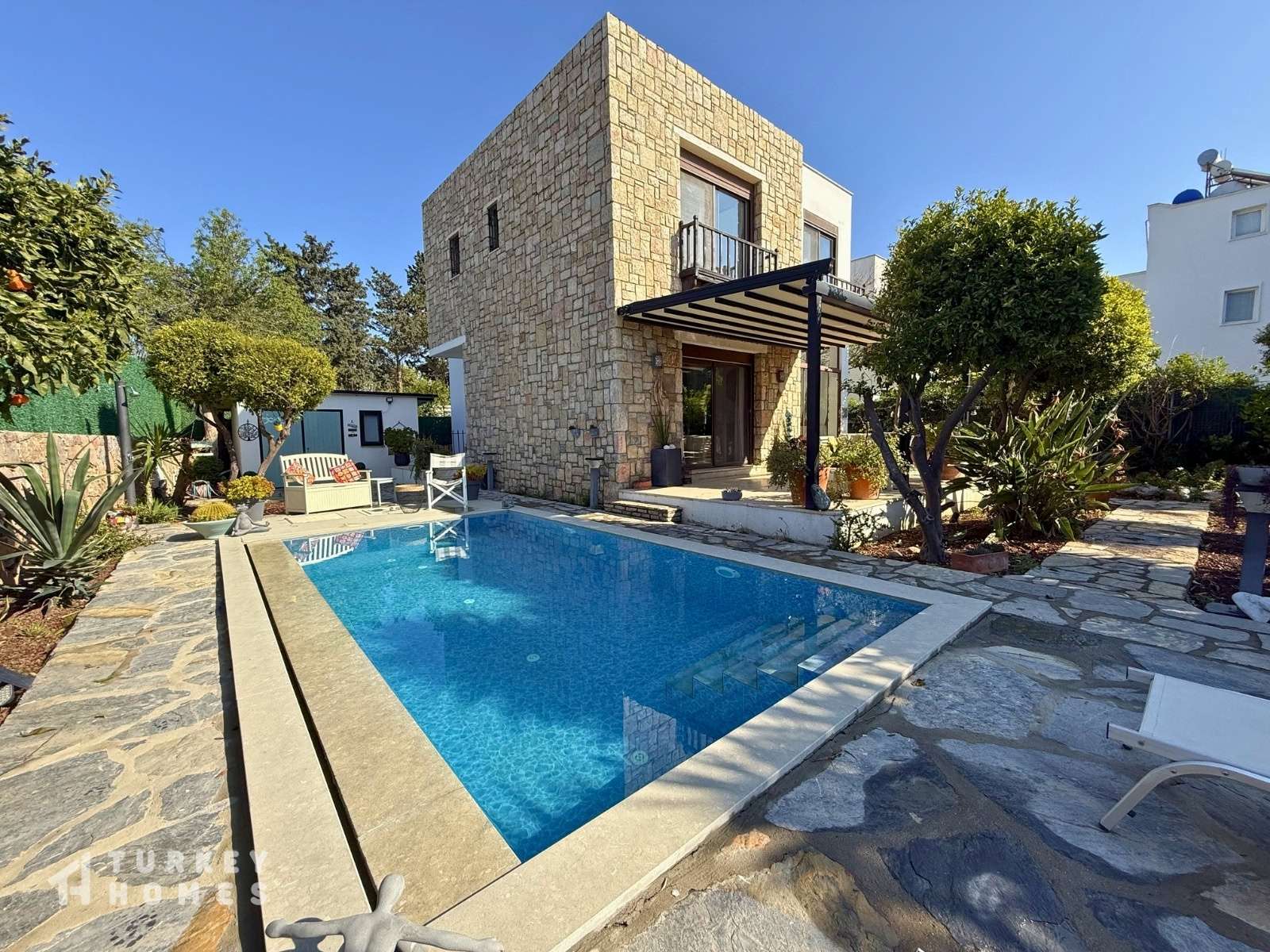 Outstanding Bodrum Villa For Sale - Private pool and large garden