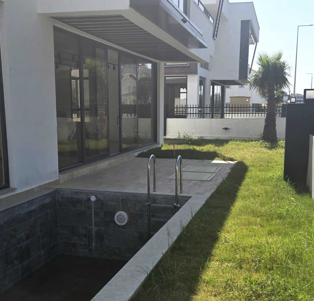 4-Bedroom Antalya Villa - Belek