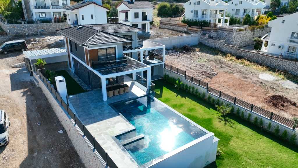 Impressive Fethiye Villa For Sale With Sea Views – Villa with an infinity pool 