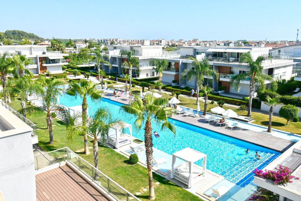 Ready-To-Move Property For Sale In Side, Antalya - Side Investment Apartment In Ilica With A Garden