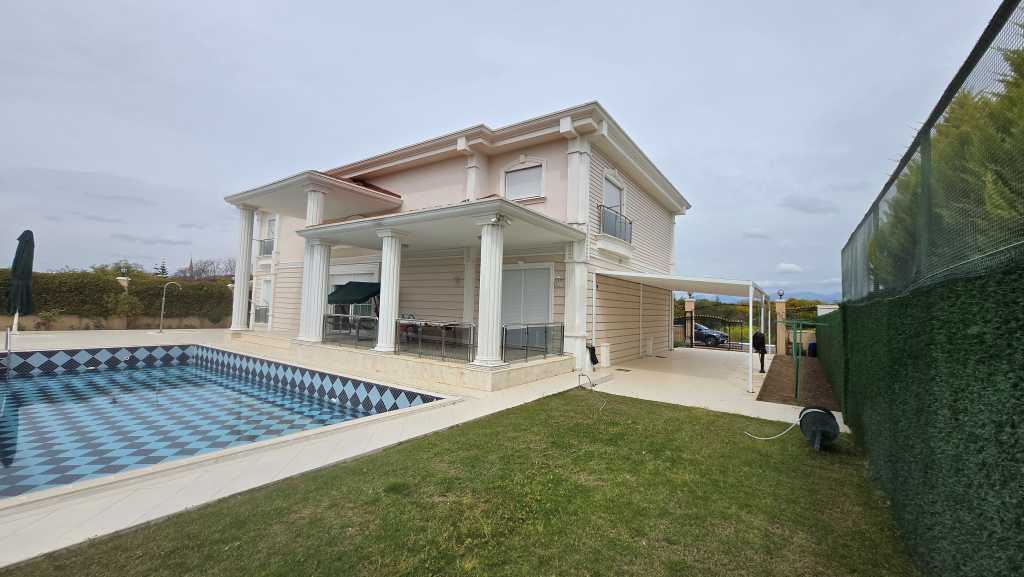 Belek Five-Bedroom Villa In Antalya - Kadriye